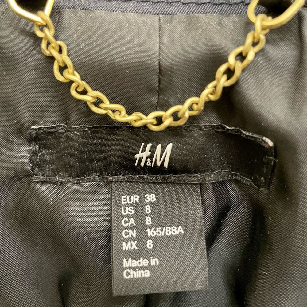 Women H&M Black Trench Coat size 8 with good condition. - Picture 5 of 5